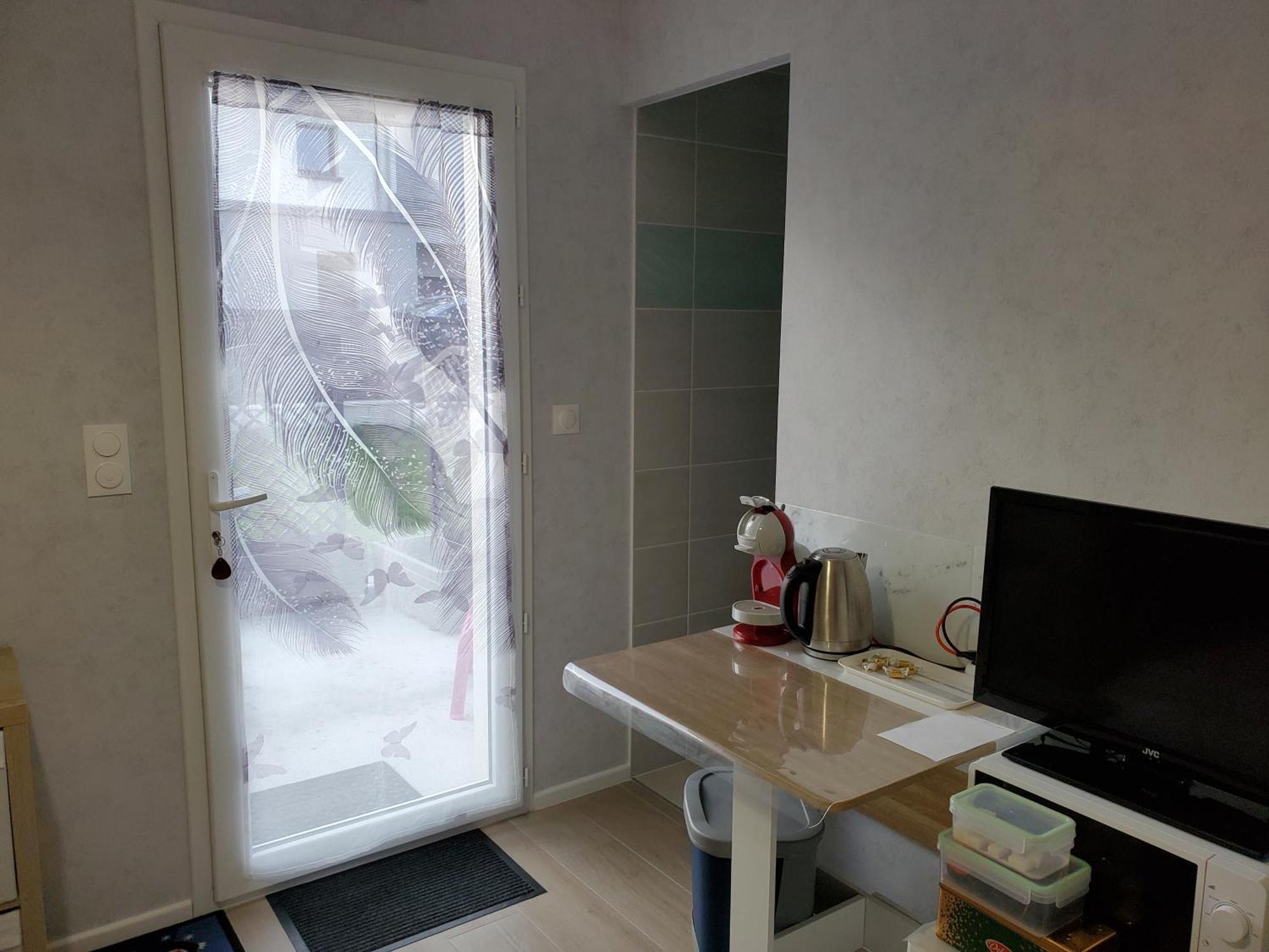 Chez Nadege Apartment Saint-Abraham Екстериор снимка